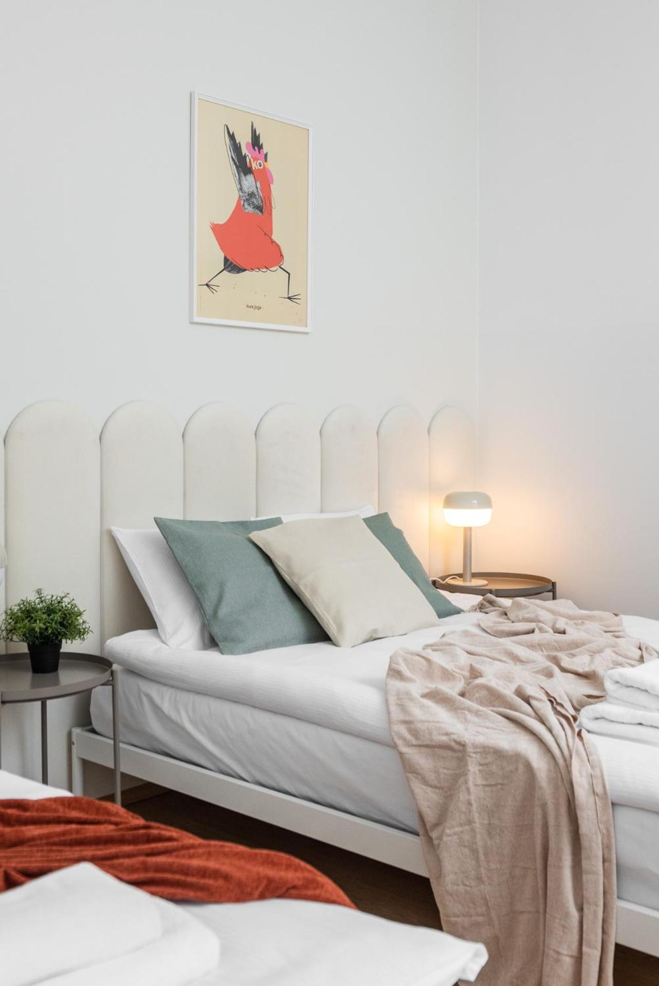 Modern Centrally Located Apartments - By Upstairs Krasków Exterior foto