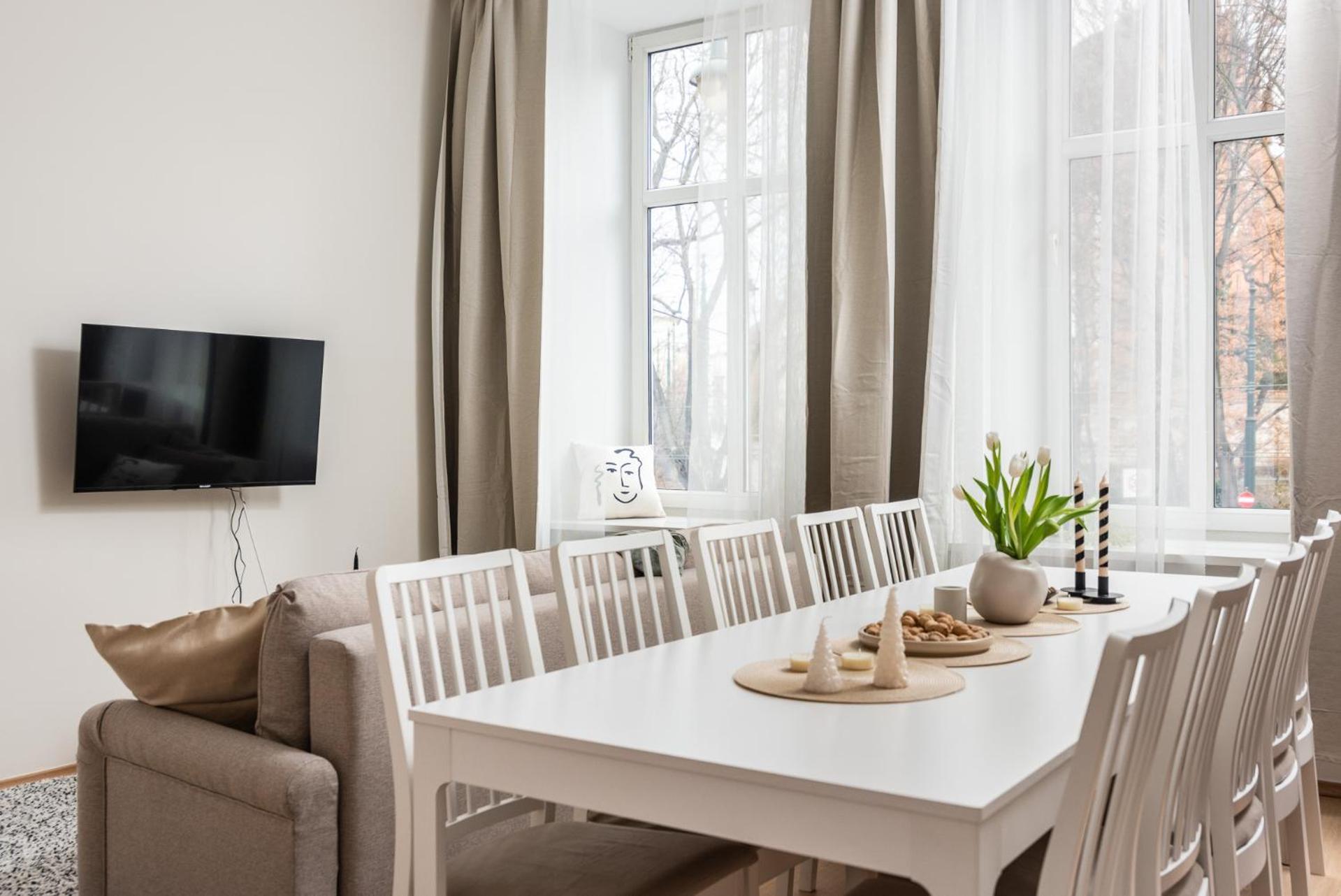 Modern Centrally Located Apartments - By Upstairs Krasków Exterior foto